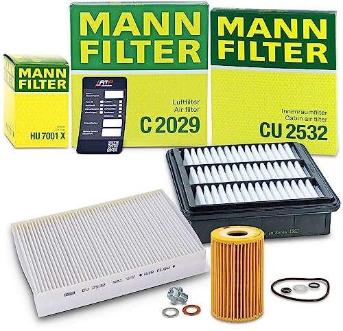 MANN-FILTER Inspektionspaket Filterset 1x Ölfilter, 1x Luftfilter, 1x Innenraumfilter, 1x Ölablassschraube mit Dichtring, 1x Ölwechselanhänger Kompatibel mit HYUNDAI i30 (FD), KIA CEE'D (ED)
