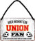 schilderkreis24 – Blechschild Lustiger Spruch Deko Artikel Sport Verein Geschenkidee Männer Club Fußball Fan (HIER WOHNT EIN Union Fan 18x12cm)