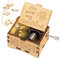 Hölzerne Spieluhr You Are My Sunshine Handkurbel Spieluhren Antike Geschnitzte Musik Box Holz für Geburtstags Valentinstag Weihnachten Geschenk, Holzfarbe