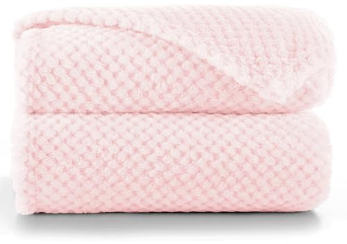 RESTILO Kuscheldecke 170x210 cm rosa Decke Microfaser Wohndecke Henry | Tagesdecke Fleece weich sanft kuschelig skandinavischer Stil pink Puder