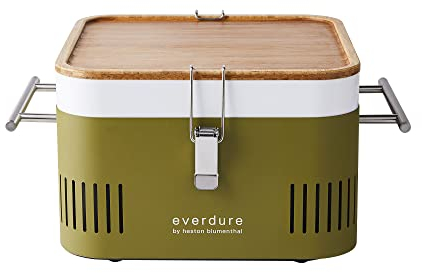 Everdure Cube Tragbarer Holzkohlegrill, Tischgrill, perfekte Heckklappe, Strand, Terrasse oder Campinggrill, leichter und kompakter kleiner Grill mit Vorbereitungsbrett & Lebensmittelaufbewahrungsschale, Khaki