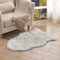 WIONE Faux Lammfell Teppich Shaggy Kunstfell Schaffell Lammfellimitat Teppiche Longhair Fell, Universal für Wohnzimmer Schlafzimmer Kinderzimmer Esszimmer Auto Bettvorleger Sofa Matte Weiß grau spitze