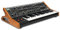 MOOG Subsequent 37 - paraphoner Analogsynthesizer und MIDI-Keyboard mit 37 halbgewichteten Tasten, Kopfhörer-Amp, 256 Presets, Screen & Software Editor