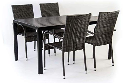 Avanti Trendstore - Piave Big - Gartenset bestehend aus einem großen Tisch und Vier stapelbaren Stühlen aus Kunstrattan für Garten/Balkon