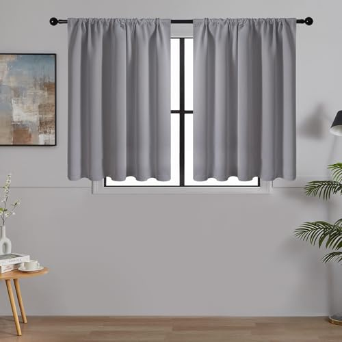 MRTREES Petit Rideaux Occultants Thermique Isolant Anti Froid de Fenetre Tissu Impermeable Rideau Cuisine Court Anti Chaleur Passe Tringle pour Chambre Salon, Gris Clair, 90×120cm(L×H), 2 Pièces