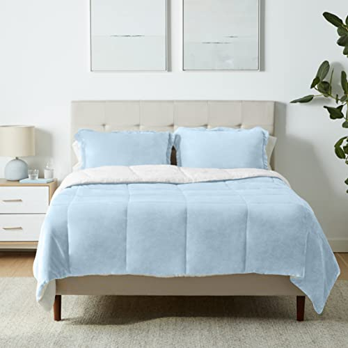 Amazon Basics 3-teiliges Daunen-Bettwäsche-Set, ultraweiches Micromink-Sherpa-Bettzeug-Set, Steppdecke 224 x 229 cm & 2 Kissenbezüge 51 x 66 cm, Rauchblau, einfarbig
