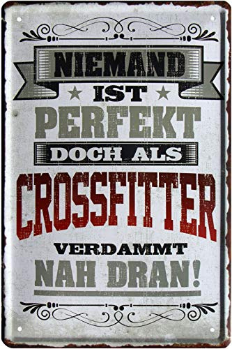 WOGEKA ART Retro Blechschild - Niemand ist perfekt, doch als Crossfitter - witziger Spruch als Geschenk-Idee Geburtstag Weihnachten Dekoration 20x30 cm Vintage-Design Metall 2142
