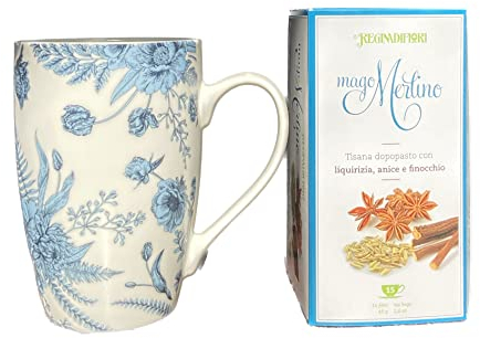 Regina di Fiori - Vetrina Mug Blue Garden. Idea Regalo. Tazza in Porcellana Decorata e Tisana Mago Merlino in Astuccio da 15 Filtri