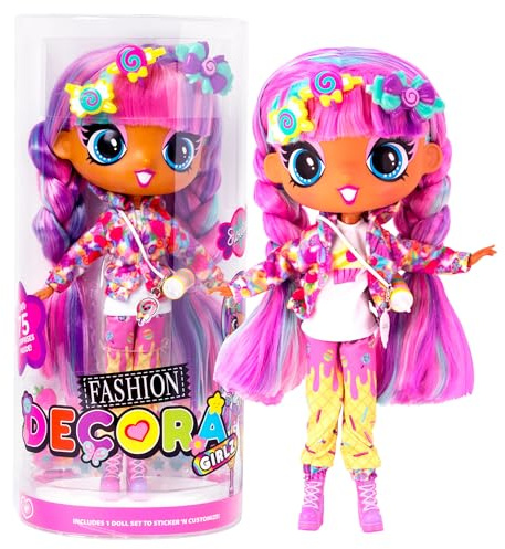 John Adams Decora Girlz Sticker 'n' Style 27,9 cm große Modepuppe zum Sammeln, Sweetie, Puppe mit über 75 bunten Accessoires. Puppen und Accessoires, ab 4 Jahren
