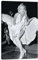Marilyn Monroe Pose Leinwandbild von Celebrity Collection 40 x 60 cm Schwarz-Weiß Wandbilder Wanddeko