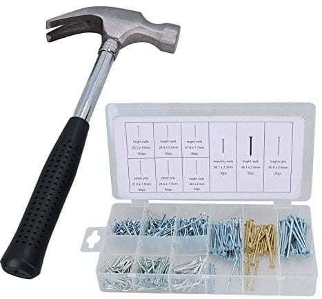 8oz Claw Hammer Nail Remover Installer 10” Long with 550pc Nail Assortment Set