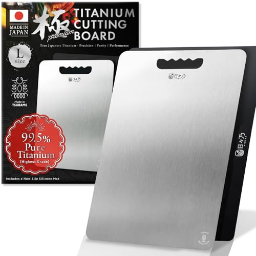 HIBINO Titan-Schneidebrett, 99,5% reines japanisches Titan, ungiftig, leicht und spülmaschinenfest, Größe L, hergestellt in Japan, mit rutschfester Matte, für Küche & Camping