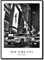 daazoo Rahmenbild New York Times Square Taxi | Wandbild mit Rahmen Hochformat | Bild City bei Nacht Skyline | Wohnzimmer Büro | schwarz weiß | 50 x 70 cm