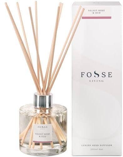 Fosse Living Velvet Rose & Oud Reed Diffuser 200ml - Highly Scented & Long Lasting - 10 Natural Fibre Reeds - Gift for Any Occasion