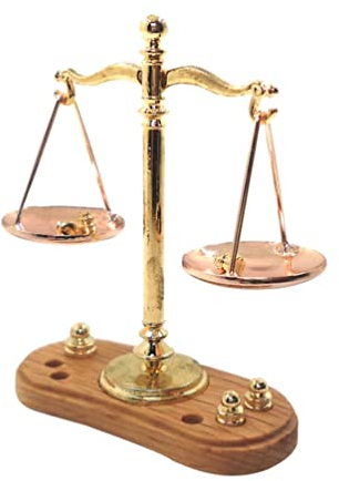 TOYANDONA Miniature Vintage Balance 1:12 Scale Retro Mini Balance Scales Vintage Metal Gadget Mini Justice Scale Toys Dollhouse Home Decor Brown