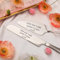 Juego de cuchillos grabados personalizados para tartas, cuchillo y pala para tartas, regalo de cumpleaños, boda, fiesta, aniversario, compromiso, herramienta para hornear (plateado)