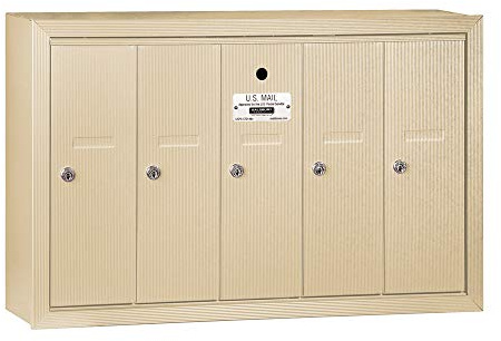 Salsbury Industries Surface mounted Vertical Mailbox with USPS Access and 5 porte, 3505SSU