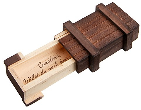 Casa Vivente Magische Geschenkbox aus dunklem Holz mit „Willst du Mich heiraten?“ Gravur – Personalisiert mit Name – Behälter für Verlobungsringe