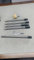 Lot de 2 outils de désherbage, brosse de terrasse avec poils métalliques coudés et extracteur de mauvaises herbes en acier inoxydable 160 cm long manche pour nettoyer le jardin, les pavés et l'allée