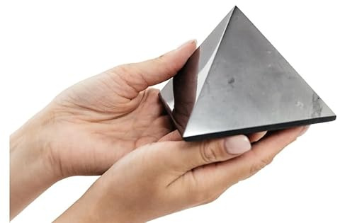 Natürlicher Schungitstein, 100% Russland (glänzende Pyramide, 7 x 7 cm)
