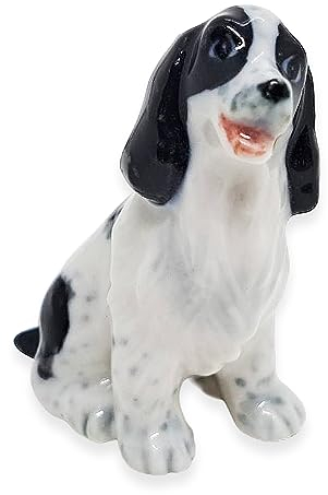 WitnyStore Kleine Dekofigur, sitzender englischer Cocker Spaniel, 3,8 cm hoch, schwarz, weiß, Miniatur, handbemalt, Keramik, Schlappohren, Welpen, Tiere, Porzellan, dekorative Sammlerfiguren,