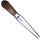 Neve Cosmetics pinceau pour visage à langue de chat adapté au correcteur et au fond de teint | Crystal Base
