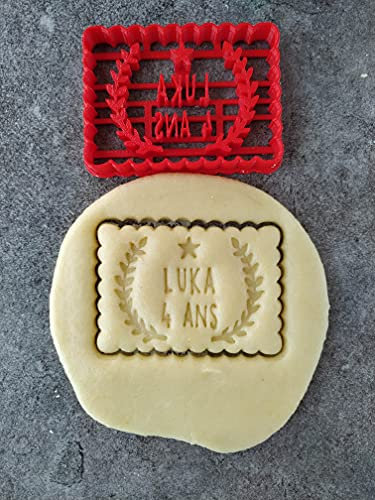 Stern- und Lorbeer-Ausstechform - Kleine Butter - Kann mit Namen und Datum oder Alter personalisiert werden