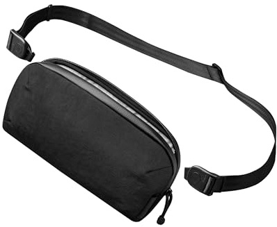 ALPAKA Flight Pouch Pro 0,7L – Kleine Umhängetasche Schwarz | Kartenfächer, Reisepasshülle, Handytasche, abnehmbarer Schultergurt, wetterfestes Axoflux 400D