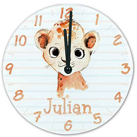 timalo® Wanduhr Tiere Kinderzimmer personalisiert mit Namen | Geschenk Uhr für Kinder mit süßen Tiermotiven | Löwe glasuhr-t-15