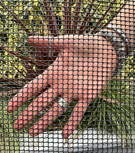 520 g/m2 Black Heavy Plastic Fence Mesh Garden Border Netting Plant Trellis 1m wide 5x5mm holes (1m x 2m)