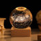 Zimuty Bola de cristal del sistema solar 3D, modelo de planeta 3D con base LED de madera, adorno decorativo para el hogar, regalos de astronomía, luz nocturna para niños, 60 mm