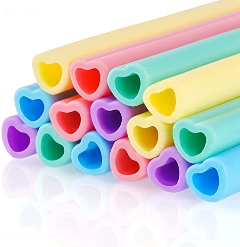 Tomorotec 15 Stück Wiederverwendbare Silikon Strohhalme, Herzform, 25 cm lang, BPA-frei, Weich und Flexibel, Trinkhalme Set für 180-600 ml Becher, Ideal für Säfte, Smoothies, Milch,Reinigungsbürste