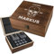 7-TLG Whisky Steine Set mit Gravur - Motiv: Totenkopf - 1x personalisierte Holzbox - 2X Whiskeygläser, 9X Kühlsteine, 1x Beutel, 1x Zange - wiederverwendbar - Eiswürfel - Present, Geschenk