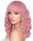 ColorfulPanda Perücke Rosa Kurze lockige Gewellte Perücke Mittellange synthetische Perücken Hitzebeständige Faser Glueless Haar für Frauen mit Pony Cosplay Kostüm Wig