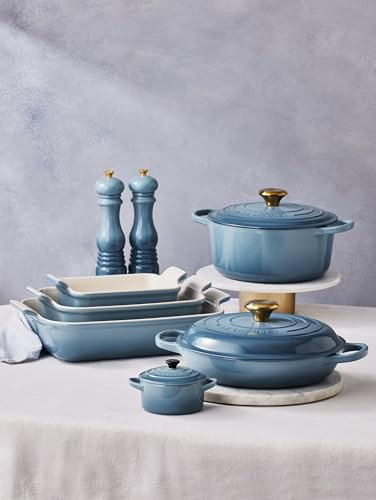 Le Creuset Molinillo de sal de plástico ABS, 6,2 x 6,2 x 20,8 cm, mecanismo de cerámica Chambray, 44002214340100