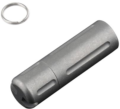 YHZNAGEM Mini Pillendose Schlüsselanhänger, Titan Metall Pillendose Klein, Kleine Wasserdichte Kapsel für Outdoor Aktivitäten Ideal für Camping, Wandern, Klettern aus Titan (Frosted)