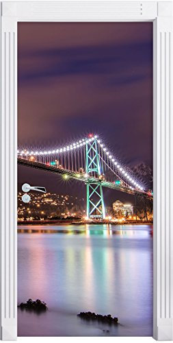 Stil.Zeit Möbel Lions Gate Bridge in Vancouver bei Nacht als Türtapete, Format: 200x90cm, Türbild, Türaufkleber, Tür Deko, Türsticker