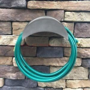 Garden Mile Soporte de manguera de aluminio para jardín, organizador de accesorios al aire libre, ornamental, montado en la pared, resistente, almacenamiento de manguera colgante, cobertizo, valla de