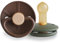 FRIGG Little Viking Latex Schnuller | 2'er Packung | Naturkautschuk | BPA-Frei | Hergestellt in Dänemark | Symmetrischer Sauger in Kirschform | (Cocoa/Olive, Größe 2 (6-18 Monate))