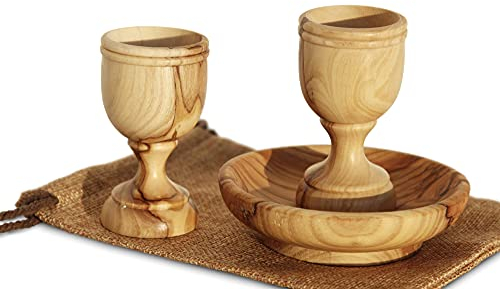 2 kleine Kommunionstassen mit Brottablett aus Holz in einem Geschenkbeutel Handgeschnitzter Kiddush Becher aus Olivenholz - für Kirche, Ministerium & Gottesdienst Veranstaltungen mit
