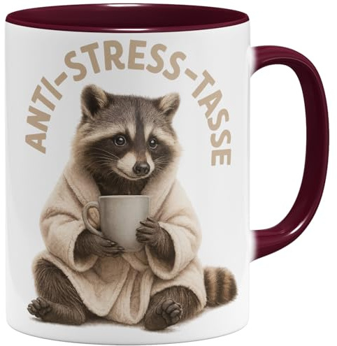 OM3® Waschbär Anti-Stress Kaffee-Tasse mit Spruch - Lustige Raccoon Keramiktasse mit Bademantel - Keramik Becher - 325ml - Beidseitig Bedruckt - Bordeaux