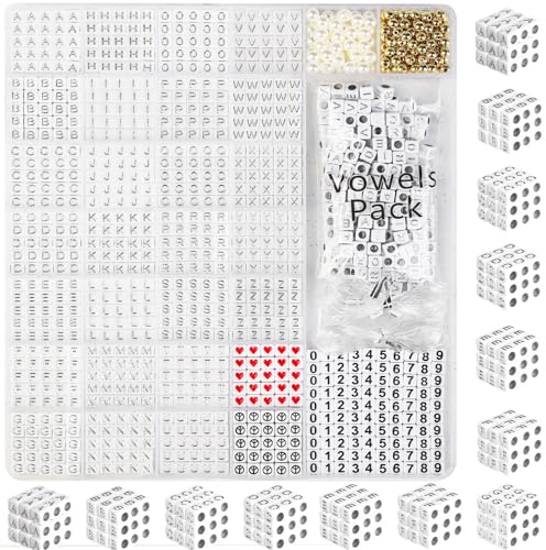 DoDoBeads Silberbuchstaben Kit - 1270 Stück Acryl 6x6mm Quadratische Buchstaben A-Z mit Platzhaltern und zusätzlichen Vokalen & Zahlen - Ideal für Armbänder und Halsketten