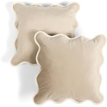 OHS Cushion Covers 45 x 45cm Matte Velvet, Soft Scallop Edge Decorative Throw Pillow Covers with Invisible Zipper for Living Room Bedroom Square Pillowcases 2 Pack, Natural/Cream