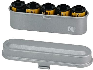 KODAK Film Case Filmkoffer – für 5 Rollen à 35 mm Folien – Kompaktes Retro-Stahlgehäuse zum Sortieren und Schützen von Filmrollen (Silber) (Folie ist nicht im Lieferumfang enthalten)