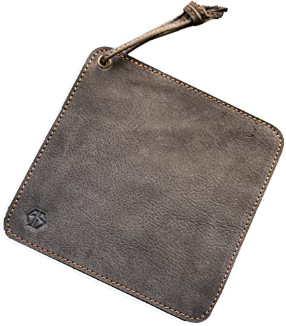 Topflappen aus Büffelleder - Echtleder - handgemachte und hitzebeständige Küchentopf-Lappen/Halter & Topfuntersetzer aus Leder mit Schlaufe zum Kochen & Backen Fran (Olive-Grün/Kontrast)