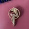 Barock Vintage Matt Gold Farbe Engel Legierung Perle Brosche Nordische Abzeichen Pin Für Mantel Anzug Hemd Kragen Dekoration Geschenke Gift