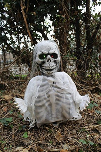HALLOWEEN GRUSELIGE BRAUT=DEKORATION VARIATION=BODEN BEFESTIGUNG MIT BLINKENDEN AUGEN=HORROR REQUISTE VERSCHIEDENEN DEKOFIGUREN=BRAUT= HÖHE-51cm+BREITE-30.5cm(UHREN BATTERIE-LR44-NICHT BEEINHALTET)