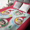 The Elf on the Shelf Team Joy Coperta con elfo, accessori ufficiali con elfo sullo scaffale: super morbida e accogliente coperta natalizia in pile per bambini, regalo di Natale per ragazzi e ragazze
