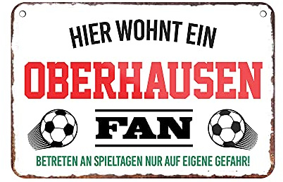 Hier wohnt ein Oberhausen Fan Blechschild - Metallschild mit Kordel und Saugnapf - Fussball Fans Ultras Anhänger Begeisterte - Wanddeko Türdeko Man Cave Jugendzimmer Werkstatt Wohnzimmer - 18x12cm