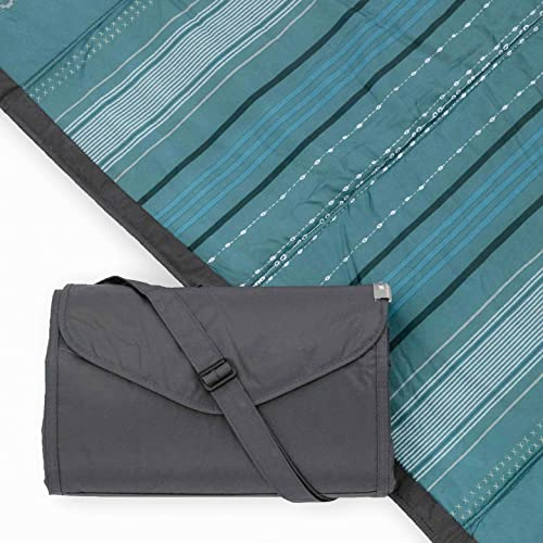 Little Unicorn - Outdoor und Indoor Decke 152 x 213 cm - Wasserabweisend, waschbar (Navy Plaid) - Picknickdecke, Spielmatte Baby, Spieldecke, Stranddecke
